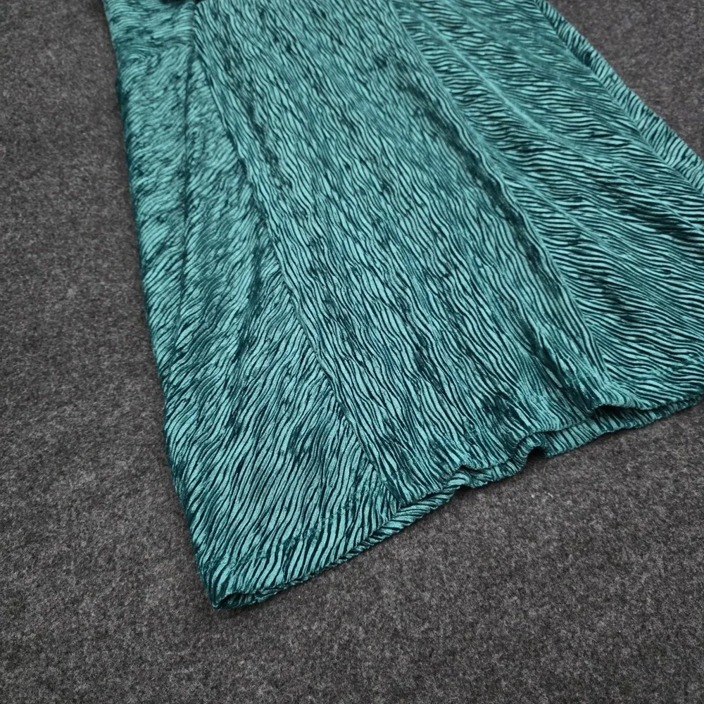 Free People Womens Medium‎ Emerald Green Textured Velvet Dress Sleeveless V-Neck